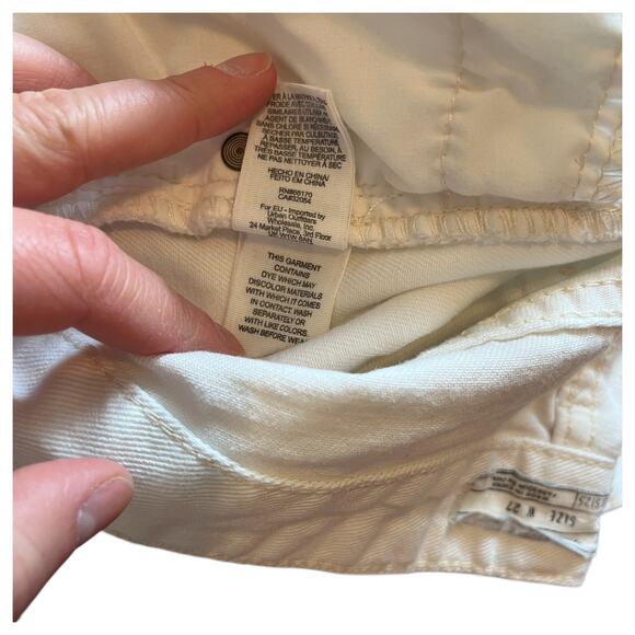 Free People Raw Hem Distressed Mid Rise Cut Off White Denim Shorts White Size 27 - Picture 5 of 7